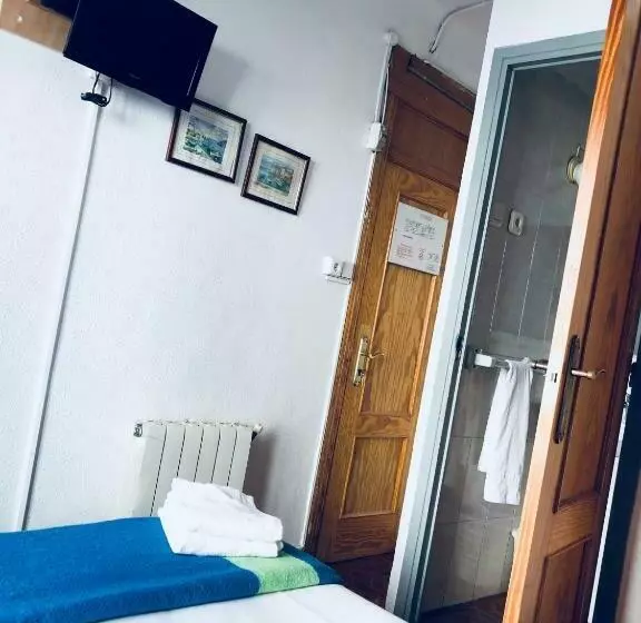 اتاق استاندارد, Làtic Rooms