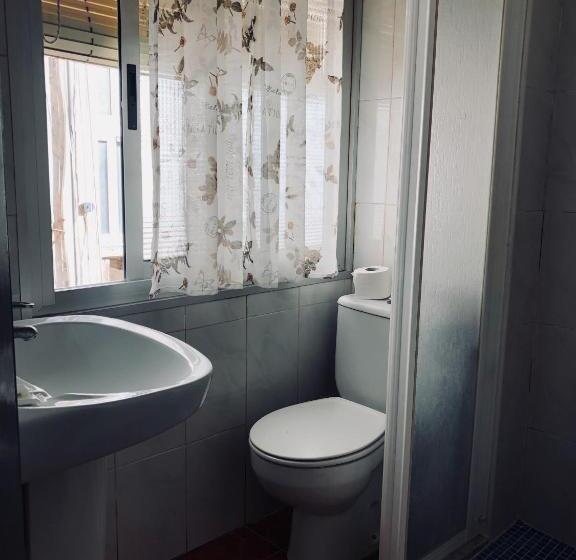 디럭스 룸, Làtic Rooms