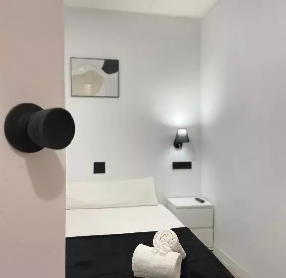 اتاق سوپریور, Làtic Rooms