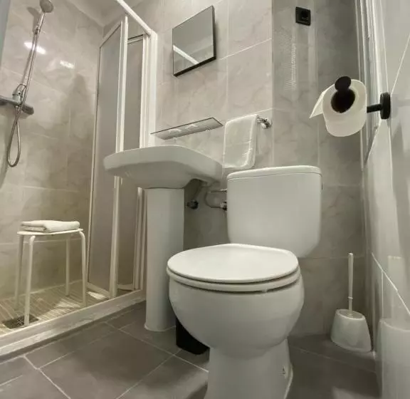 اتاق سوپریور, Làtic Rooms