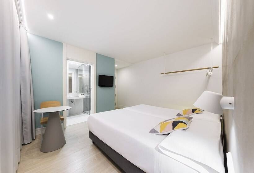 اتاق اکونومی, Mar Del Plata