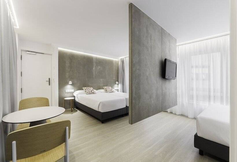 اتاق خانوادگی, Mar Del Plata