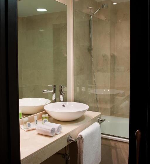 スタンダードトリプルルーム, Paloma