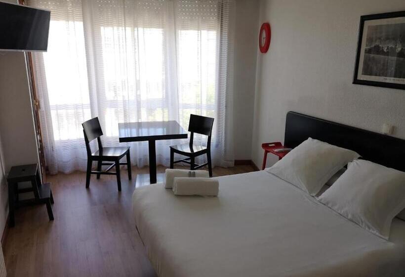 اتاق سوپریور, Pensión Las Rías