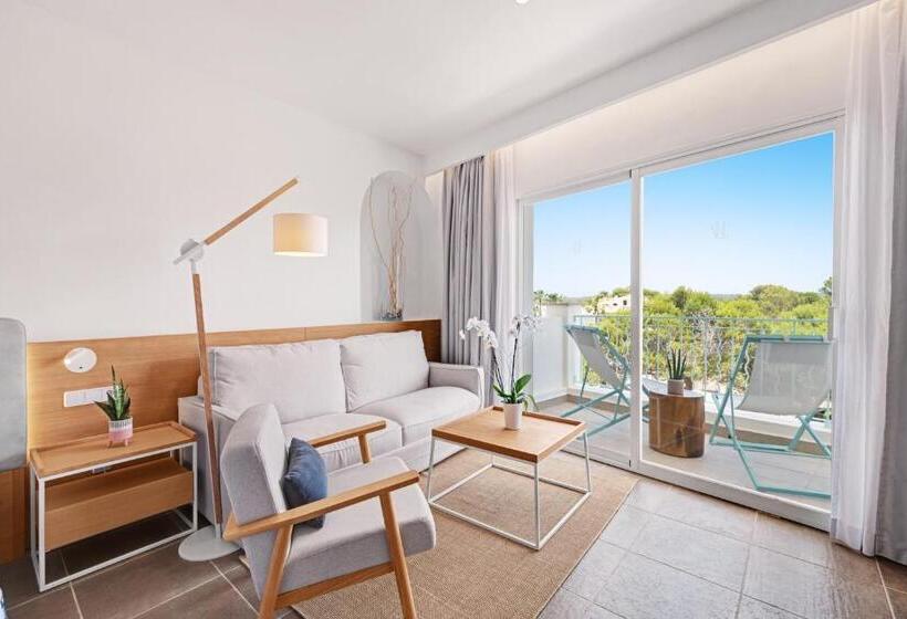 Полулюкс с Балконом, Villa Chiquita   Adults Only   Over 12