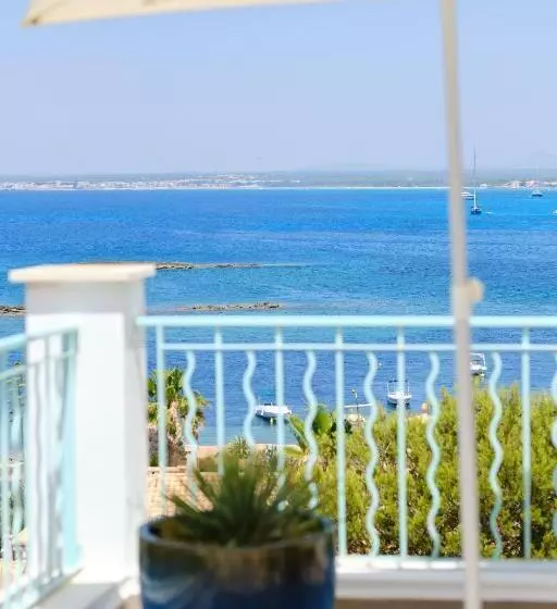 سوییت با چشم‌انداز دریا, Villa Chiquita   Adults Only   Over 12