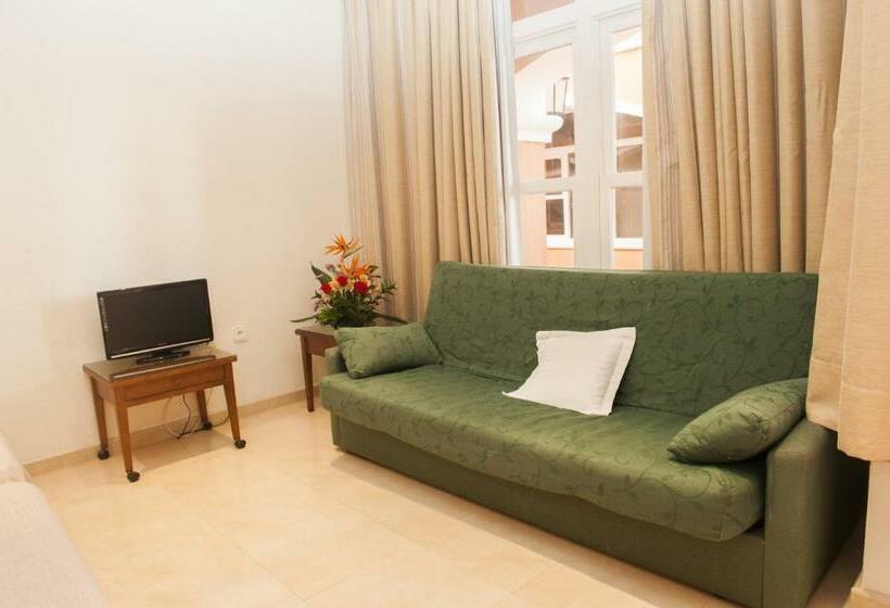 اتاق استاندارد, Lloyds Beach Club