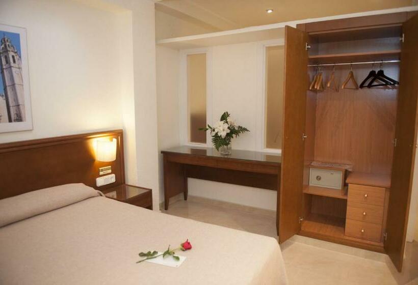 آپارتمان 2 خوابه, Lloyds Beach Club