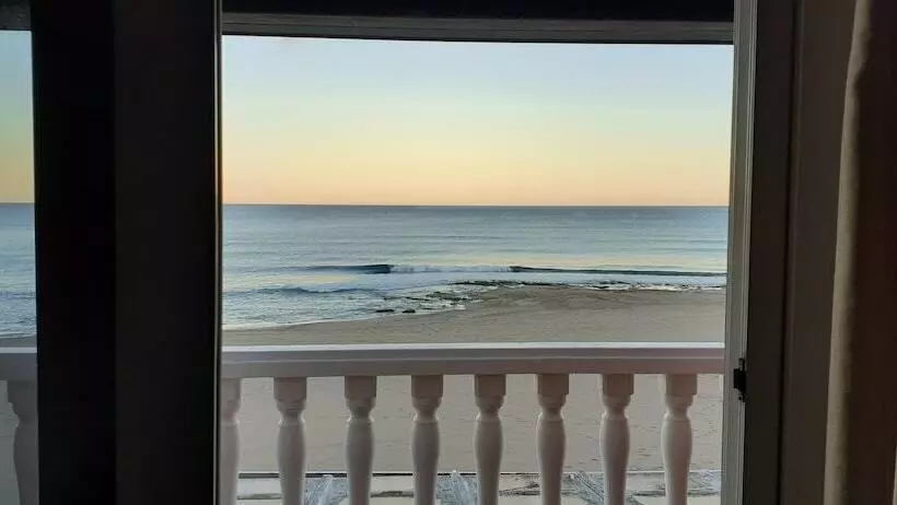 海の見える１ベッドルームアパートメント, Lloyds Beach Club