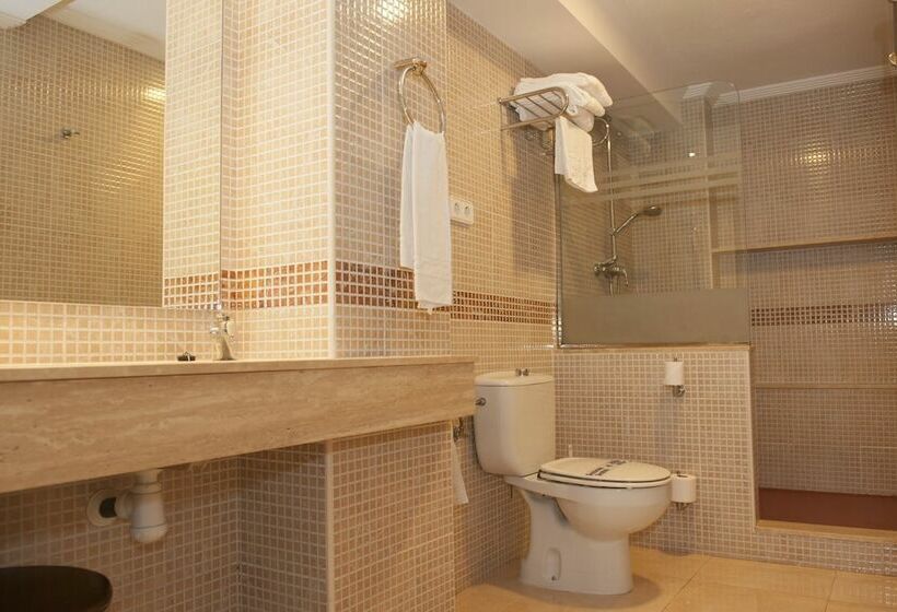 آپارتمان 2 خوابه, Lloyds Beach Club