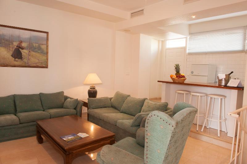 آپارتمان 2 خوابه, Lloyds Beach Club