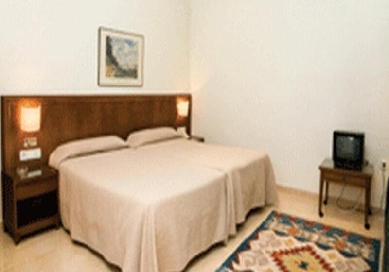 اتاق استاندارد, Lloyds Beach Club