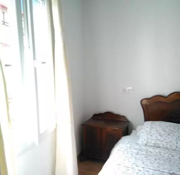 سوییت خانوادگی, Pension Alver