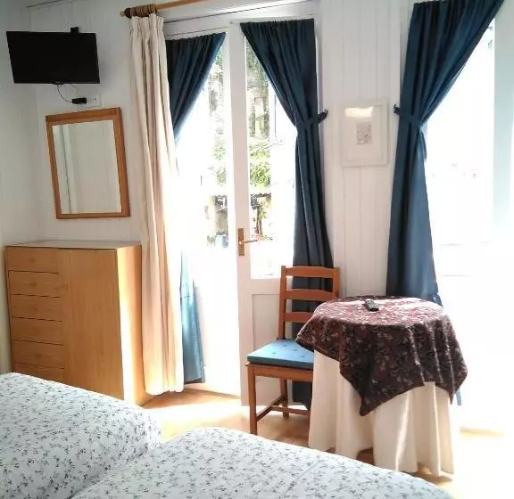 سوییت خانوادگی, Pension Alver