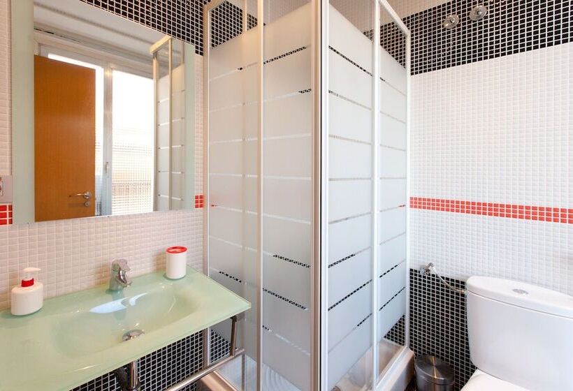 Habitación Estándar Individual, Hostal Abril Madrid
