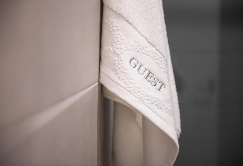 اتاق استاندارد یک نفره, Bypillow Velázquez 45