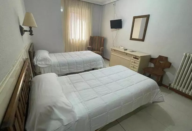 スタンダードルーム, Hostal Ochoa