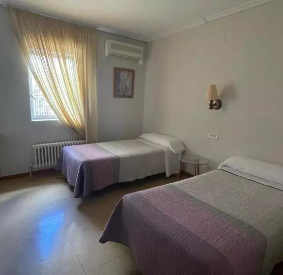 スタンダードルーム, Hostal Ochoa