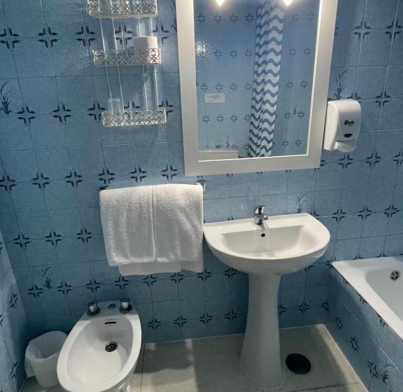 اتاق استاندارد با تخت دوبل, Hostal Ochoa