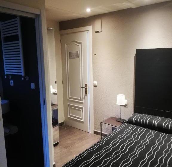 标准单人间, Fonda Matía