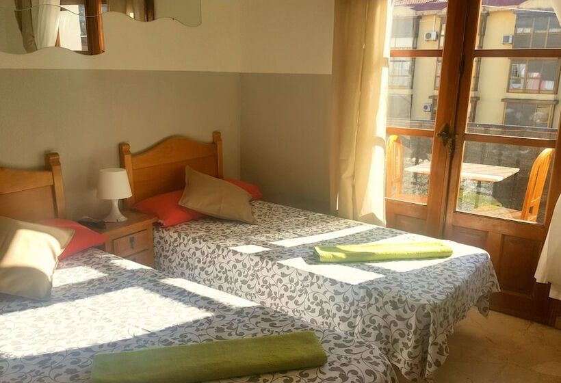 バス共有のスタンダードルーム, Hostal El Peine