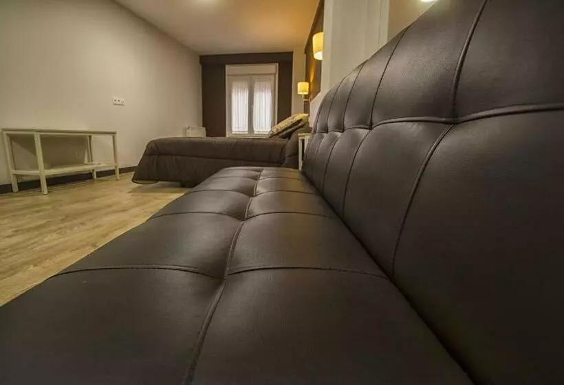Standard-studio, Hostal Elvira