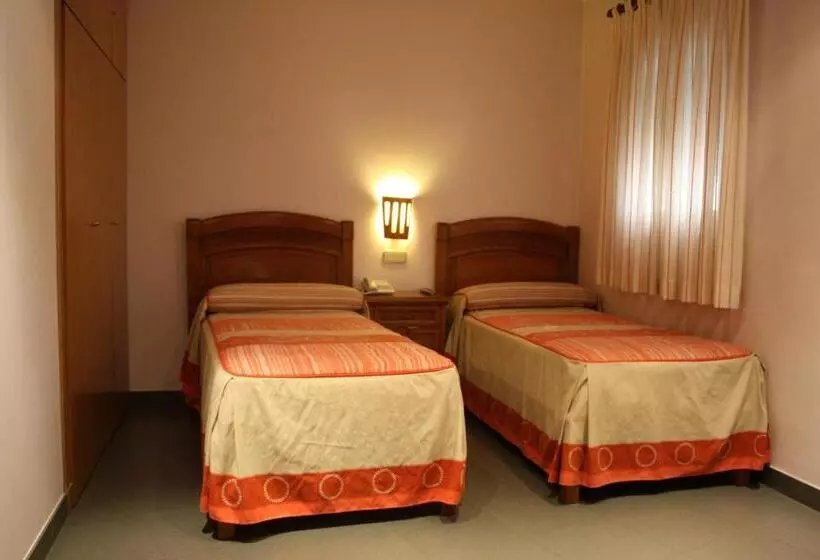 Camera Standard, Hostal La Nava