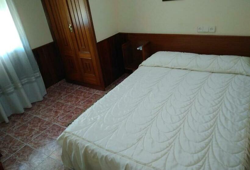 スタンダードルーム, Hostal Mayo