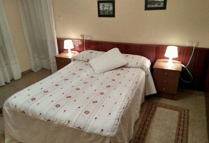 스탠다드 룸, Hostal Mayo