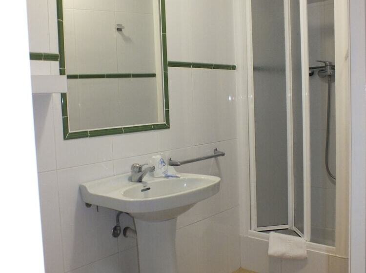 标准单人间, Mitus