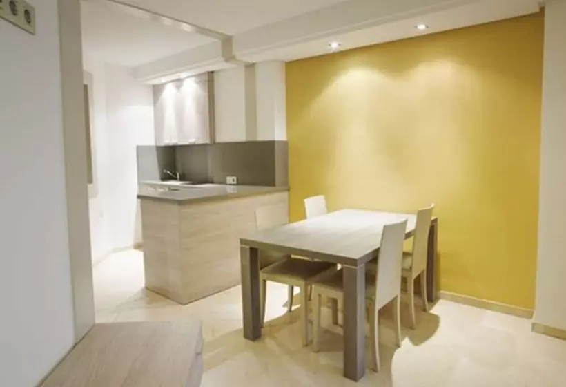 سوئیت 2 خوابه, Ms Aguamarina Suites