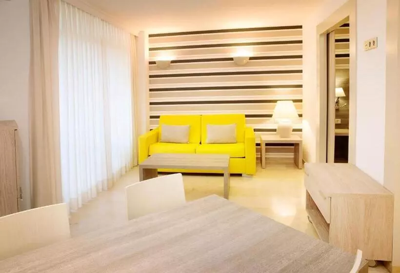سوئیت 2 خوابه, Ms Aguamarina Suites