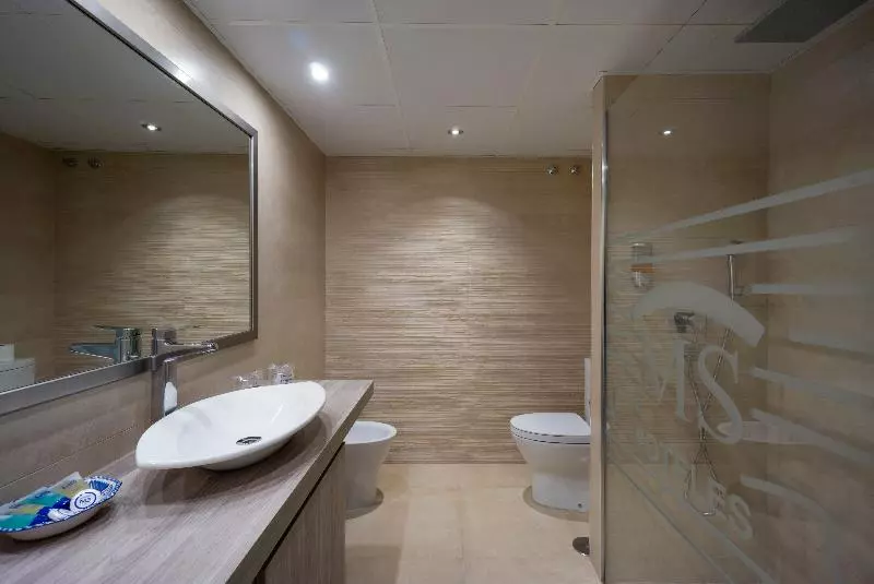 سوییت جونیور با چشم‌انداز شهر, Ms Aguamarina Suites