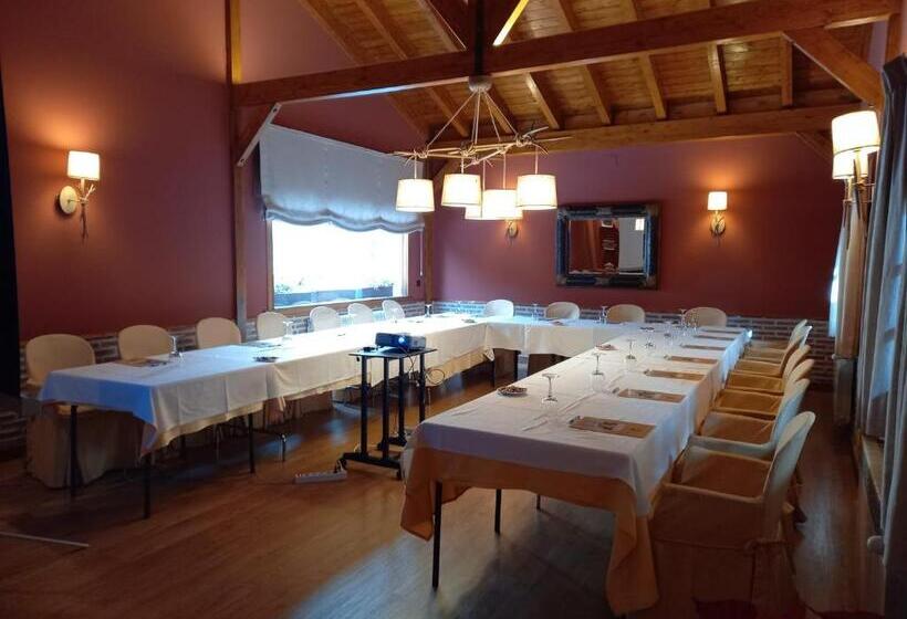 标准间, Nava Real