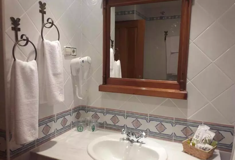 Standardzimmer, Nava Real