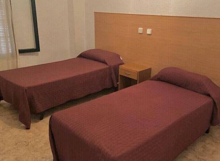 Номер Стандарт Индивидуальный, Pensión Santa Fe