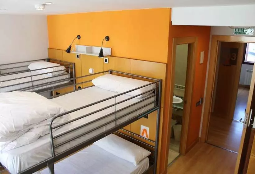 اتاق خانوادگی, Mola! Hostel Burgos