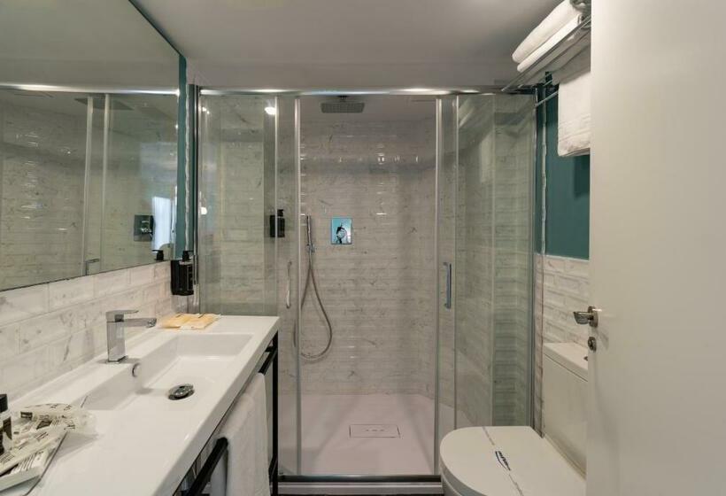 جناح جونيور, The Agir Springs by Medplaya - Adults Recommended