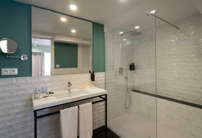 جناح جونيور, The Agir Springs by Medplaya - Adults Recommended