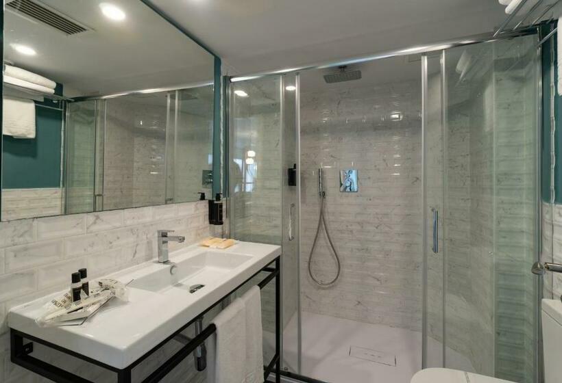 جناح جونيور, The Agir Springs by Medplaya - Adults Recommended