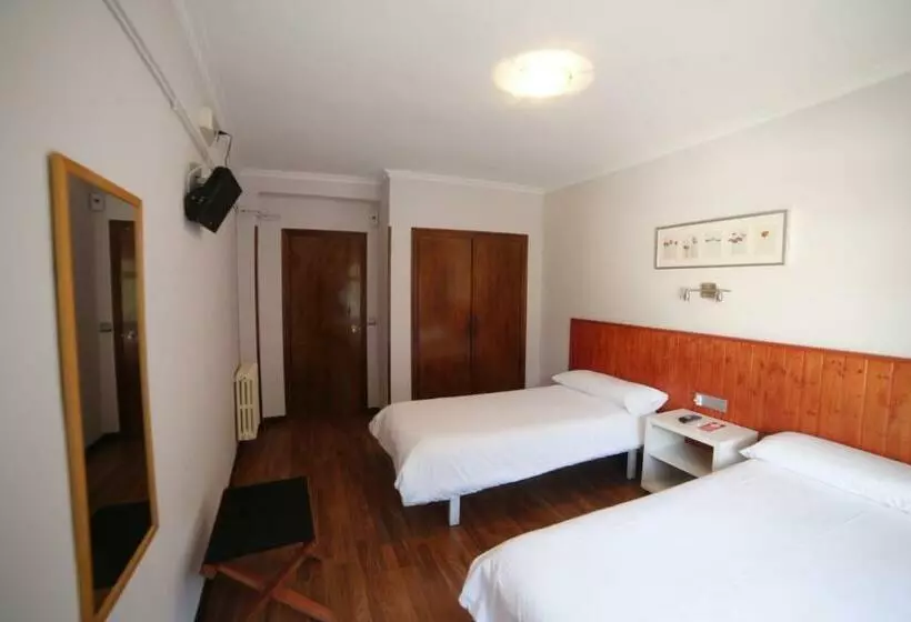 スタンダードルーム, Hostal Cruce