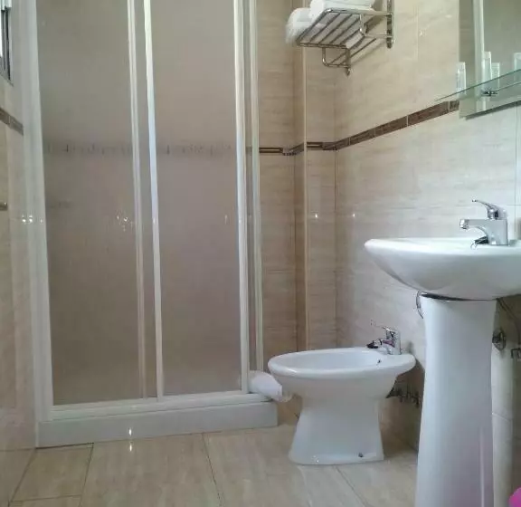 スタンダードルーム, Hostal Cruce