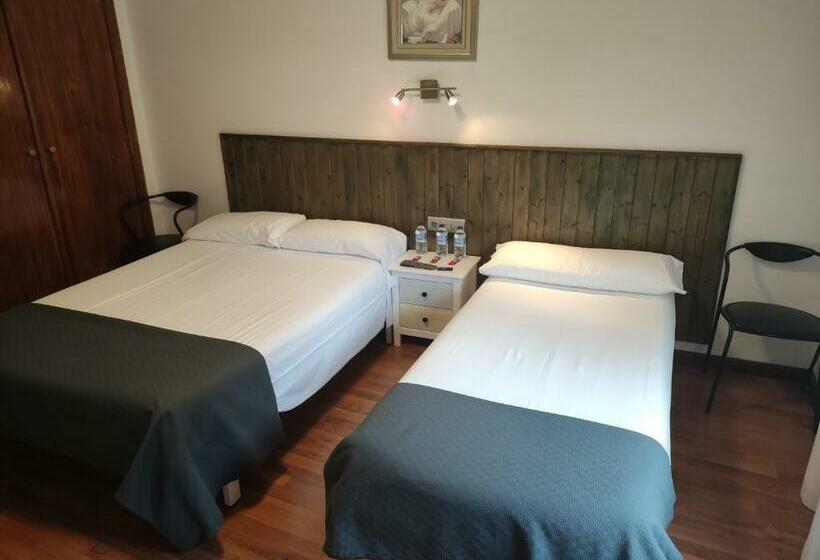 חדר משפחתי, Hostal Cruce