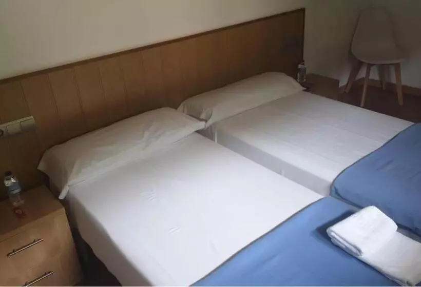 エコノミールーム, Hostal Cruce