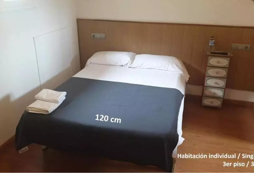 スタンダードシングルルーム, Hostal Cruce