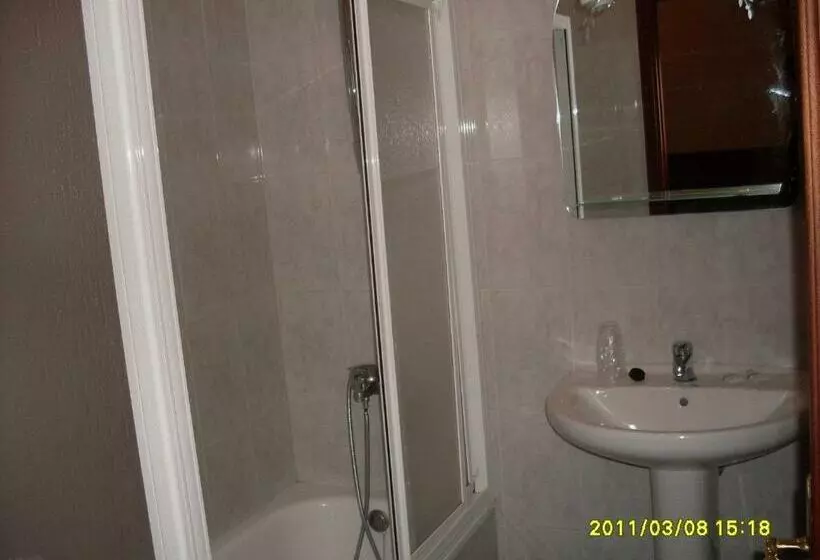 Standart Oda, Hostal Residencia Delfin