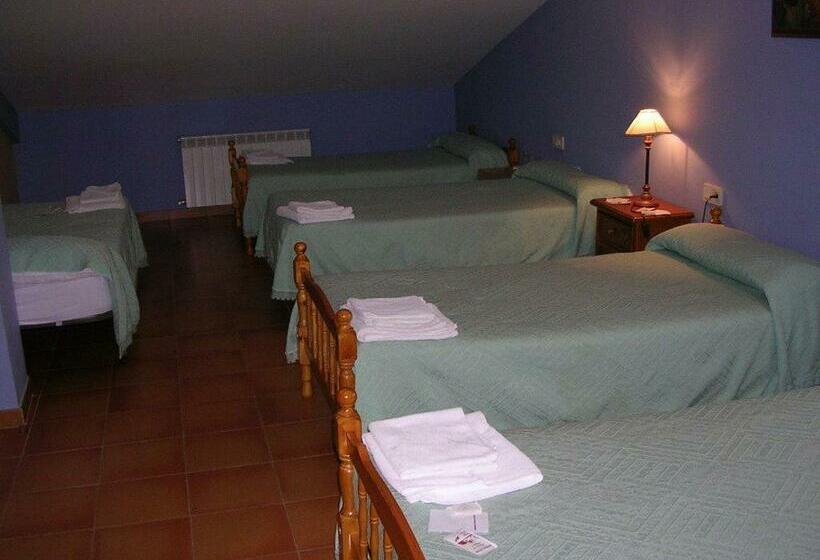 Четырехместный Номер Стандарт, Mesón De Colungo