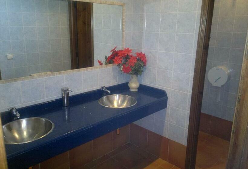 Семейный Номер, Mesón De Colungo