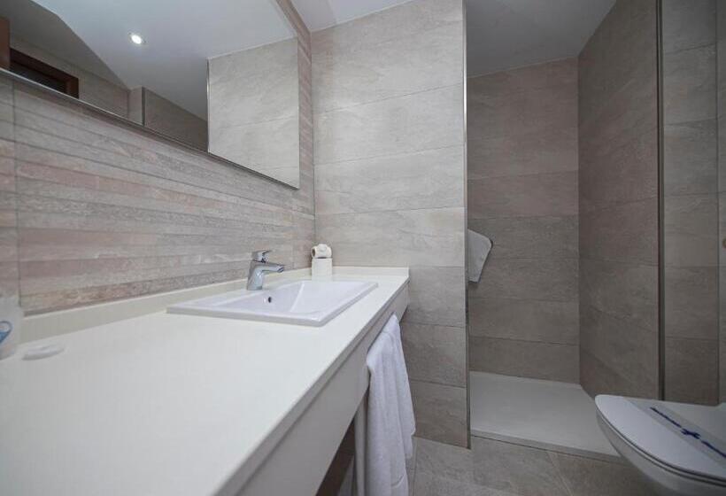 标准间带游泳池, Pozo Del Duque