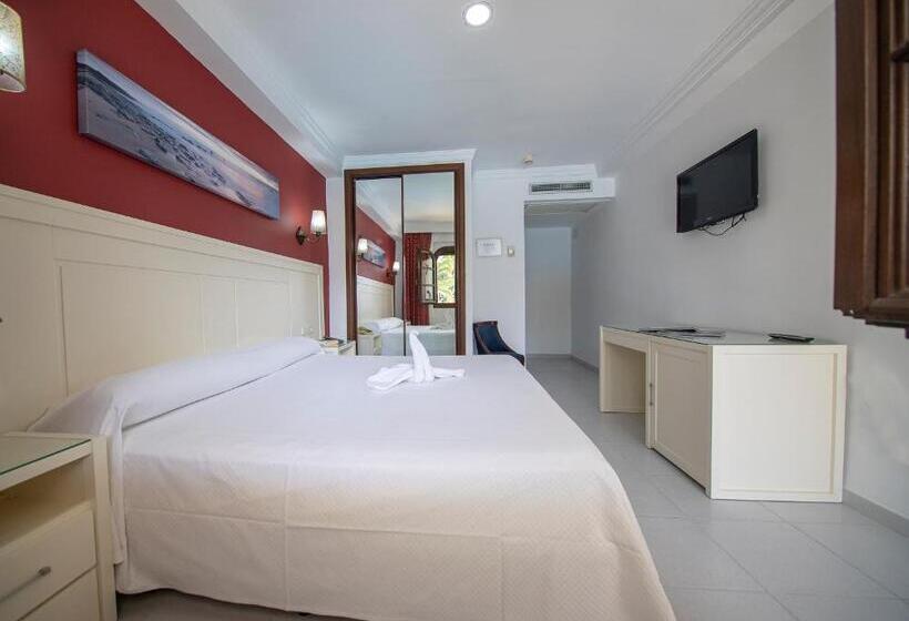 标准间带游泳池, Pozo Del Duque